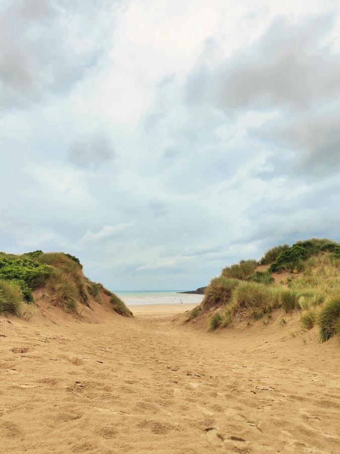 8 Middlecombe - Luxury Apartment At Byron Woolacombe, Only 4 Minute Walk To Woolacombe Beach! Eksteriør bilde