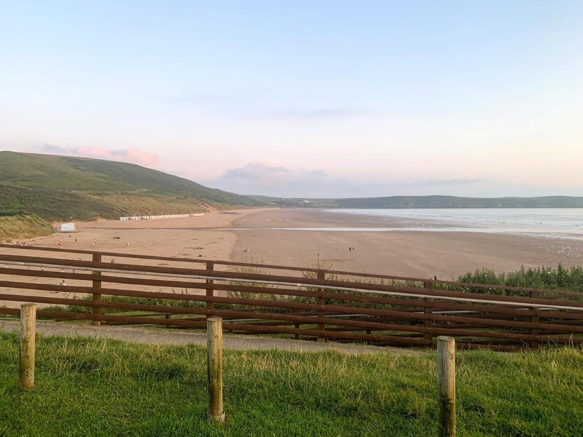 8 Middlecombe - Luxury Apartment At Byron Woolacombe, Only 4 Minute Walk To Woolacombe Beach! Eksteriør bilde