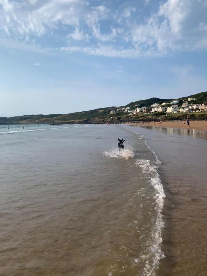 8 Middlecombe - Luxury Apartment At Byron Woolacombe, Only 4 Minute Walk To Woolacombe Beach! Eksteriør bilde