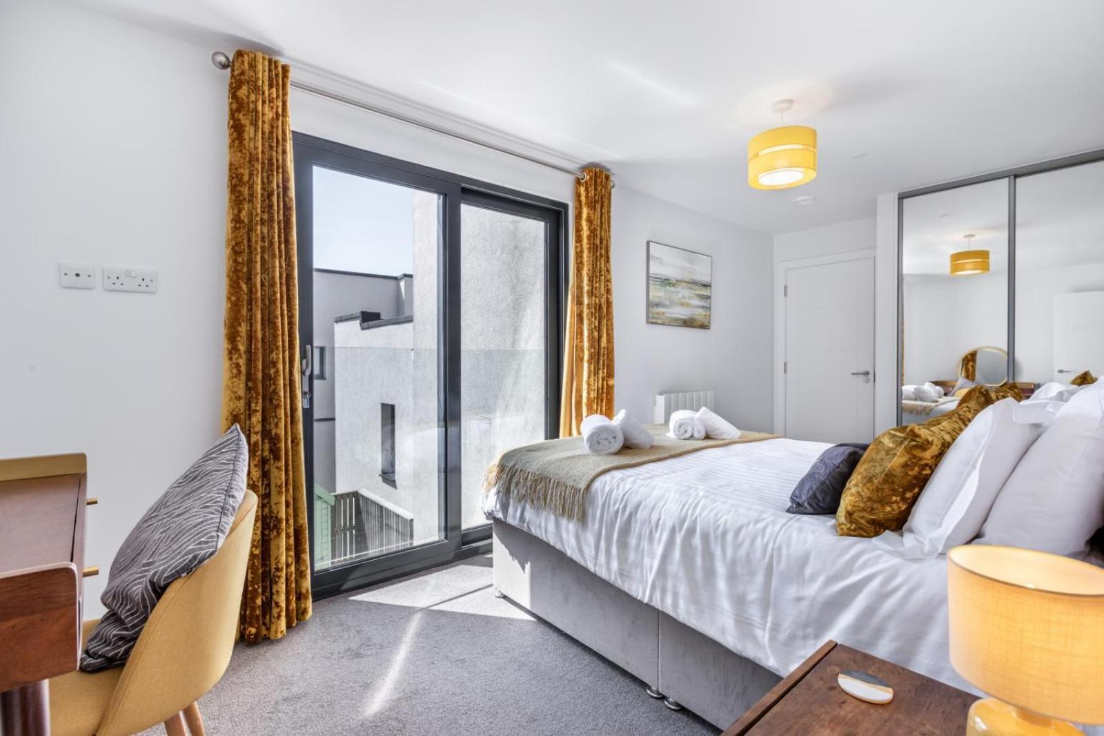 8 Middlecombe - Luxury Apartment At Byron Woolacombe, Only 4 Minute Walk To Woolacombe Beach! Eksteriør bilde